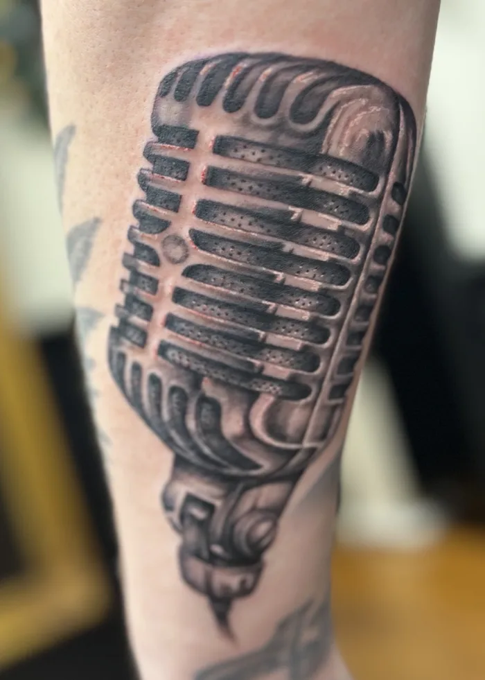 Wayne Grace, tattoo artist joining Unicorn Tattoo Art Collective in Ashford, Surrey, every Thursday and Friday.